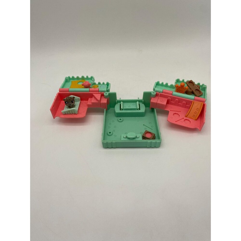 2007 Hasbro Littlest Pet Shop Teeniest Tiniest Training Park Playset - Retro Toy